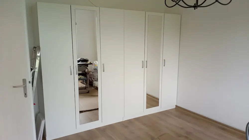 Ormar 3 vrata s ogledalom, Roko