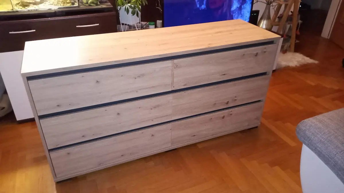 Komoda Line, Carryhome