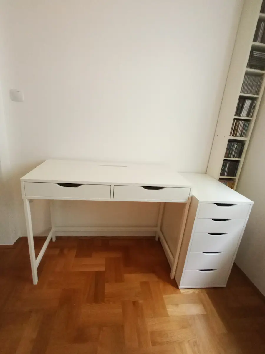 Alex radni stol i ladičar
