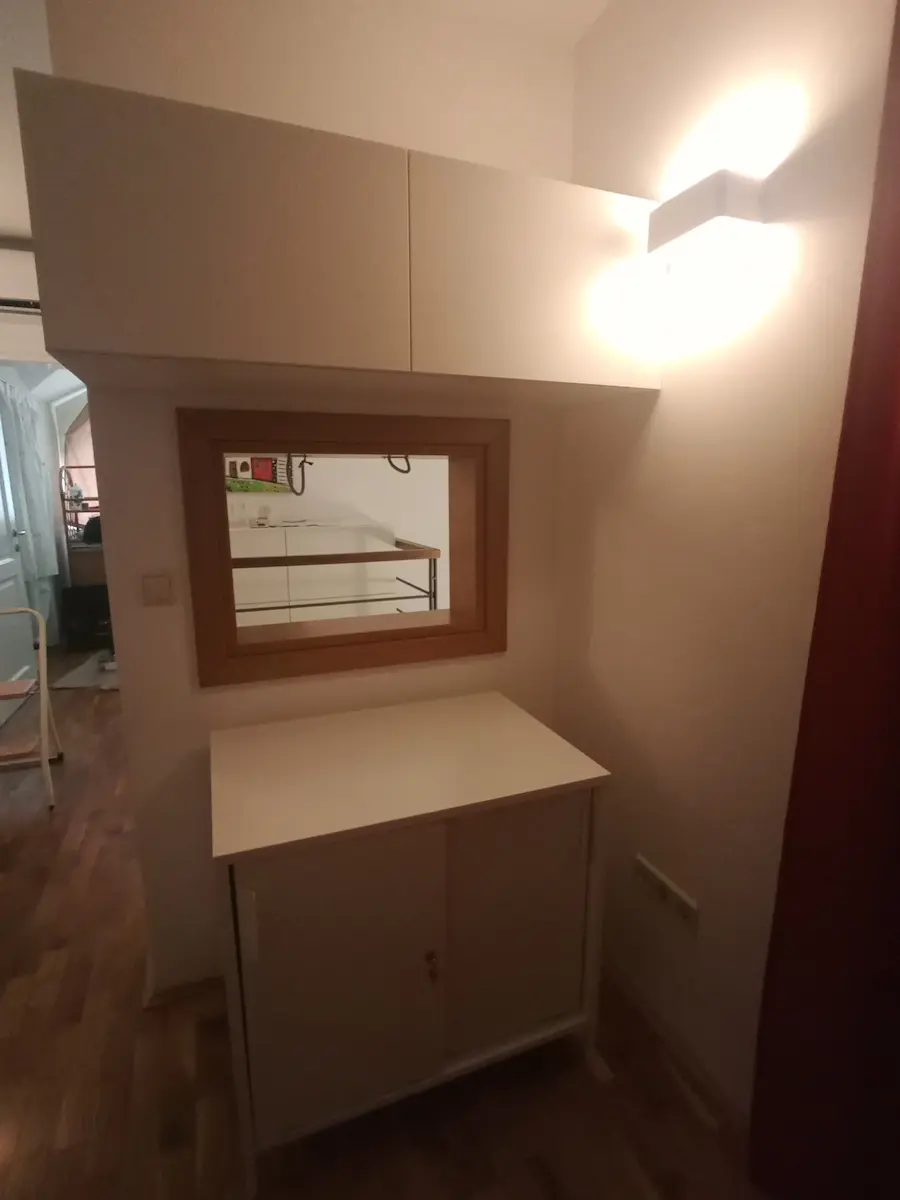 Kombinacija Ikea Besta i Trotten