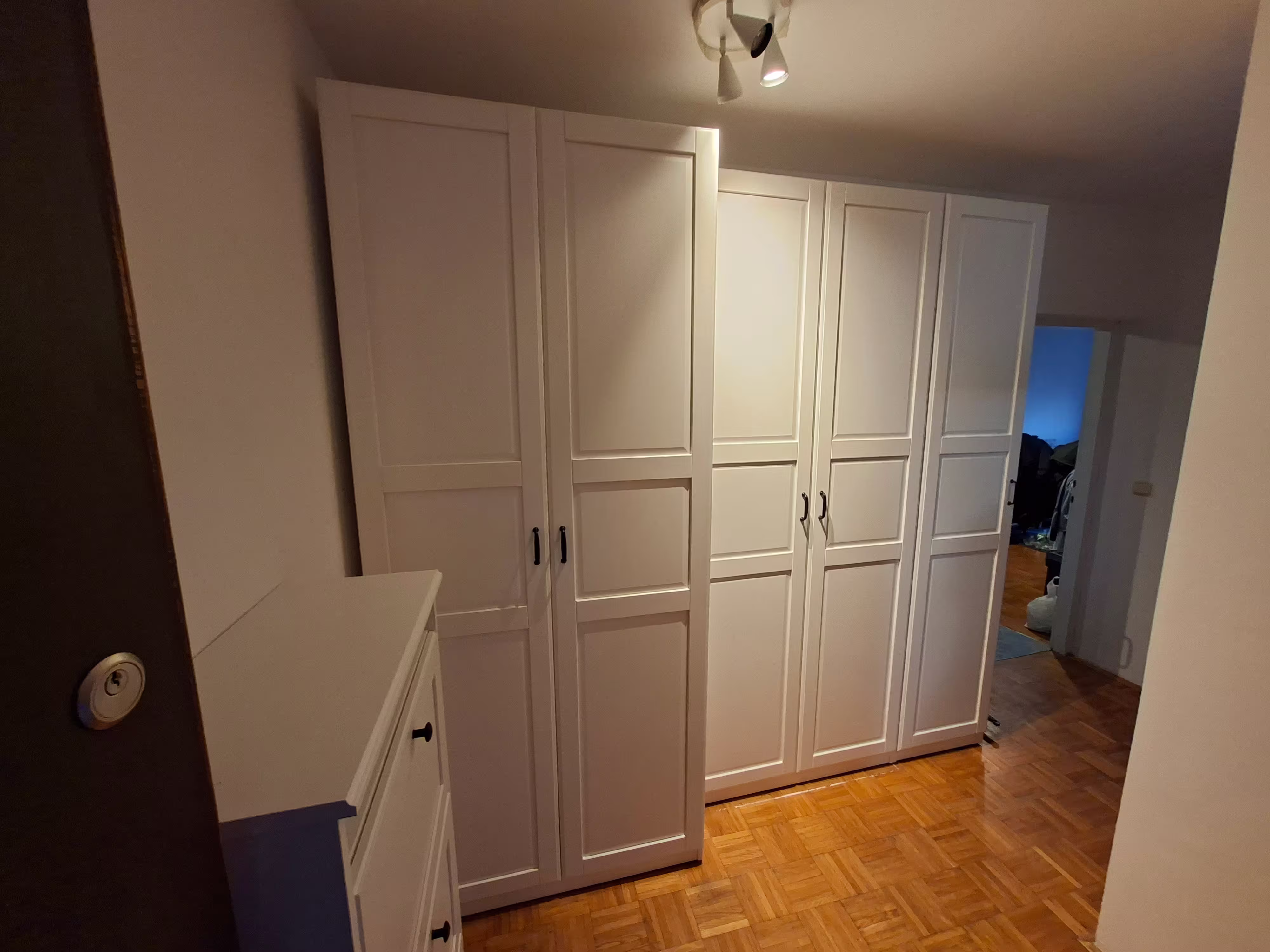 IKEA PAX bijeli ormar sa klasičnim vratima