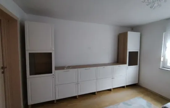 Složeni Ikea Besta bijeli regal