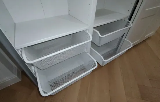 Montiranje bijele ko&scaron;are u PAX ormarima