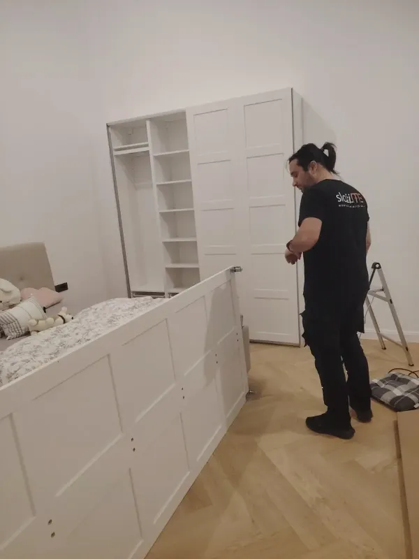 Bijeli PAX ormar sa kliznim vratima