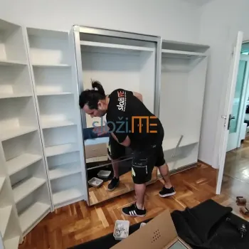 Slaganje ogledala u okvir PAX kliznih vrata