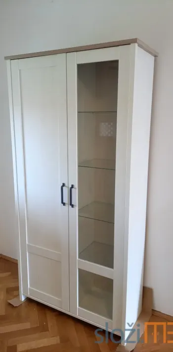 Ormar Loksa sa zatvorenim vratima