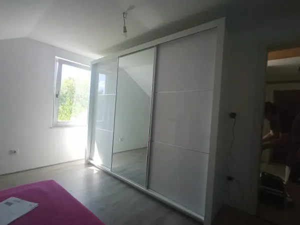 Siena ormar, 3 kliznih vrata